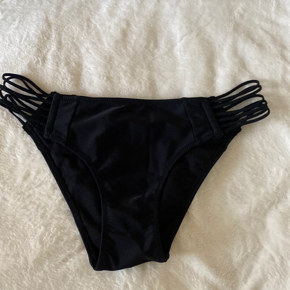 Bikini bottoms